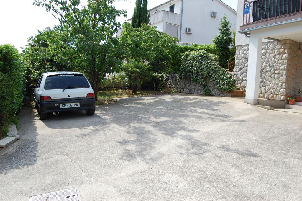 Apartments Dida By El-Pi Tours Njivice Esterno foto