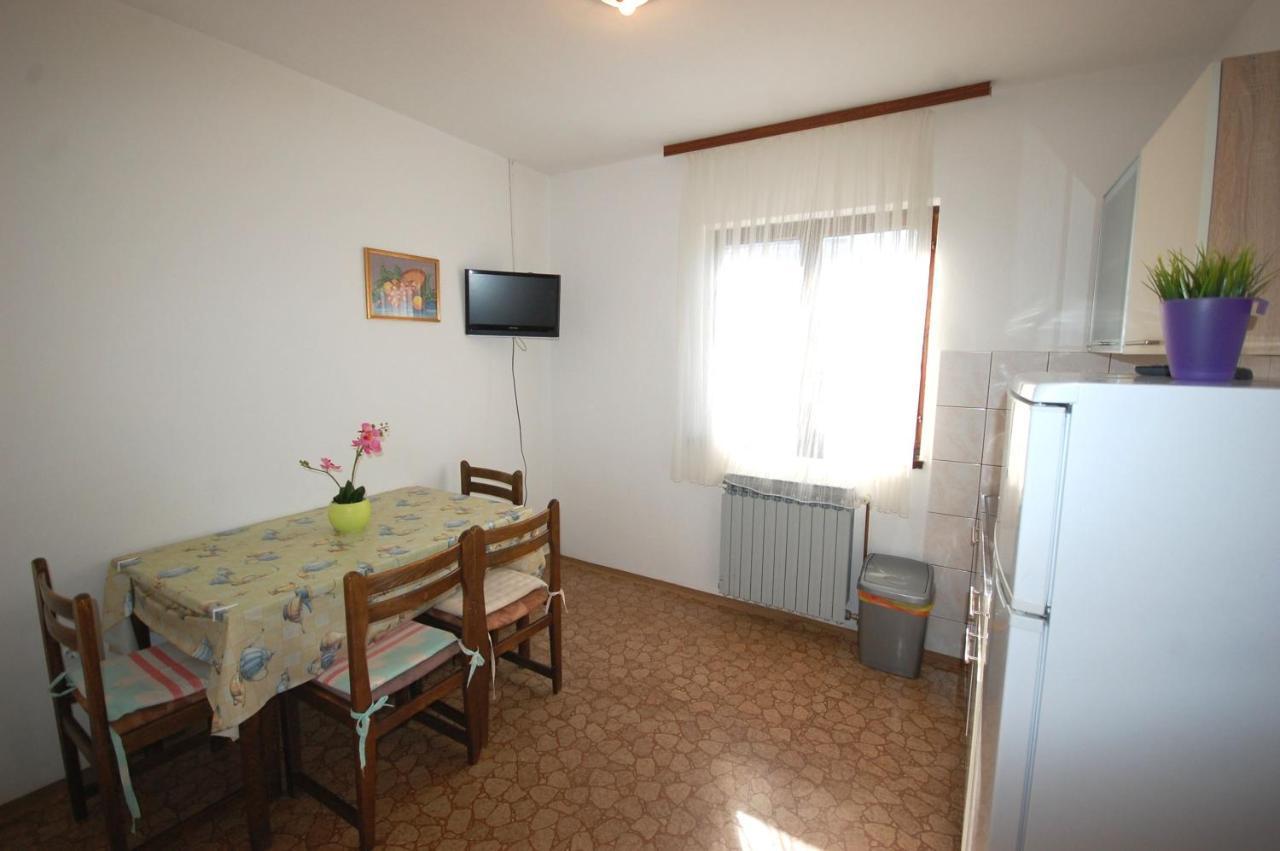 Apartments Dida By El-Pi Tours Njivice Esterno foto