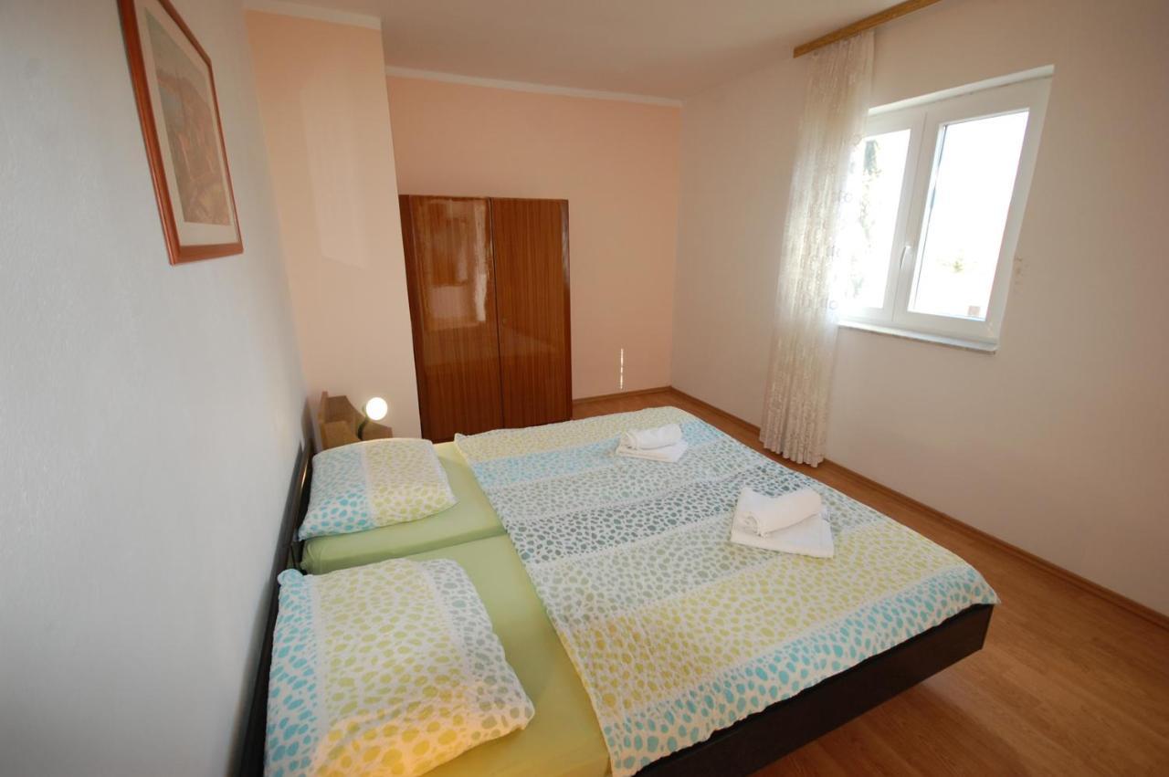Apartments Dida By El-Pi Tours Njivice Esterno foto